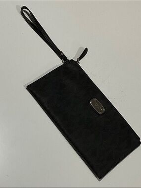 Michael Kors Black Leather Wristlet Clutch